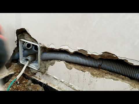 Видео: Копание и закапывание кабелей камер наблюдения, видимых над стеной