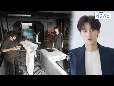 Видео: После разрыва в комнате остался его запах, и босс может лишь с одеждой себя утешать!