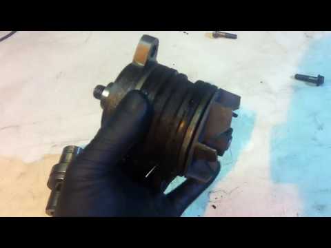 Видео: Лайфхак: Как достать помпу из R5 VW 2.5TDI Touareg/Multivan