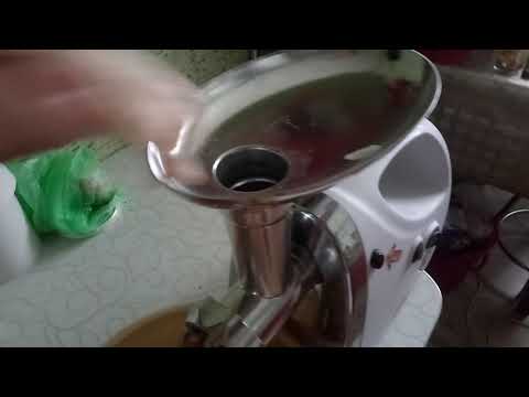 Видео: Обзор мясорубки Aresa Ar - 2101