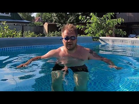 Видео: Вода в бассейне позеленела, что делать?! Принимаем меры. Дачные будни #12 Александр Чекмарев