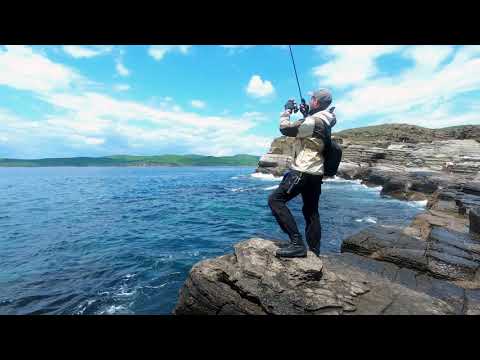 Видео: Морская рыбалка с берега -обзор спиннингов Zenith Schlem 10 ft