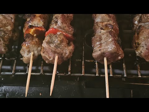 Видео: ШИШЧЕТА.ПРИГОТВЯНЕ НА МЕСОТО ЗА СКАРА.СОЧНИ ШИШЧЕТА