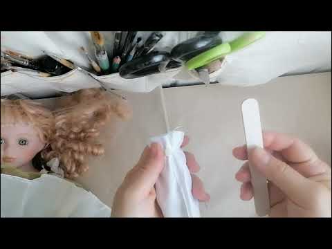 Видео: Как прикрепить кукле фарфоровые ноги