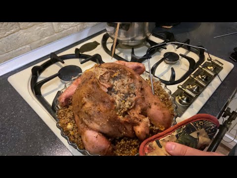 Видео: Классный рецепт фаршированной курицы | Как зафаршировать курицу
