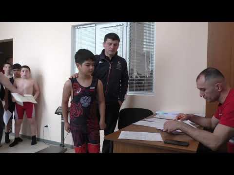 Видео: Взвешивание борцов республиканский турнир в Эльхотово.