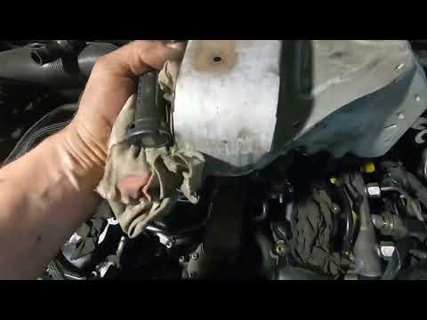 Видео: Замена прокладок теплообменника Ауди ку7.AUDI Q7 3.0TDI Дизель.