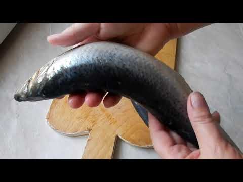 Видео: Легко и просто Жареная селёдка с секретом ешь каждый день сельдь очень вкусно новогодние рецепты