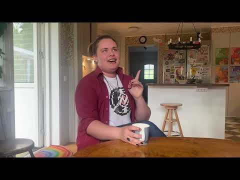 Видео: Юлиан о смене пола и жизни в Швеции