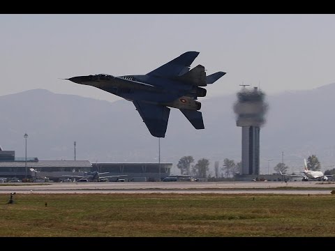 Видео: Ген.Румен Радев в АВИОШОУ - "ТОВА СМЕ НИЕ"