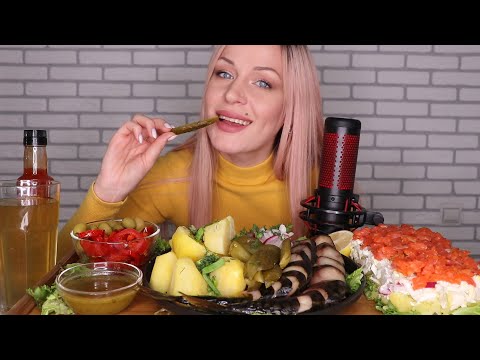 Видео: MUKBANG | Скумбрия, картофель, салат с форелью, закуски | Mackerel, potato, trout salad не ASMR