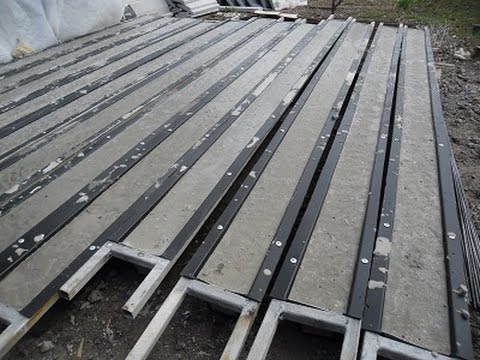 Видео: Как сделать бетонные столбики для винограда и забора. Формы из пластика для виноградных столбов.