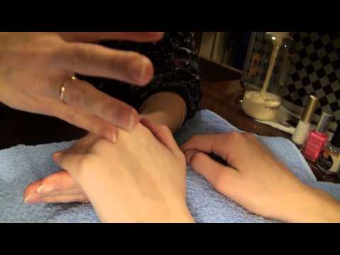 Видео: Массаж рук после классического маникюра. Интересно!