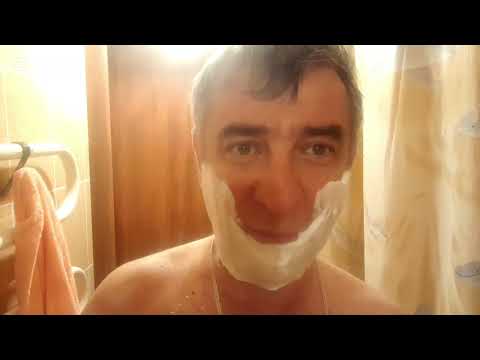 Видео: Опасная бритва. Старый англичанин.