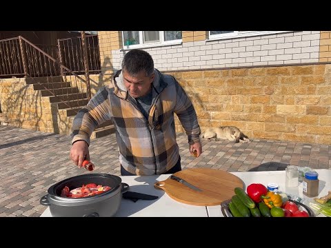Видео: Говяжьи рёбрышки в Медленноварке. Рецепты для лентяев / медленноварка