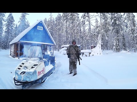 Видео: ТАКУЮ ЛЕСНУЮ ИЗБУ ВЫ ЕЩЕ НЕ ВИДЕЛИ \ К ДРУГУ В ТАЁЖНОЕ ЗИМОВЬЕ \ РЫБАЛКА ХАРИУСА С УСТАИЧЕМ