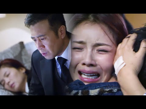 Видео: Женщину забирает незнакомец, но она находит ребенка, пропавшего 8 лет