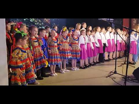 Видео: День учителя в Бийске 5 окт 25 г. Выступают крохи