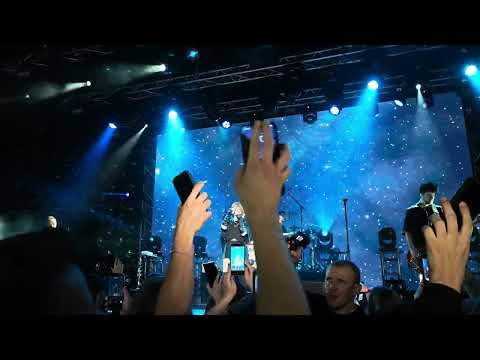 Видео: Юлия Савичева - Высоко (live in Prime Hall, Minsk 31.10.2025)