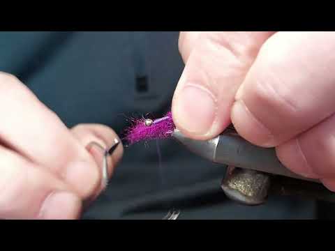 Видео: № 133. Мушки на хариуса.  Варианты работы с даббингом в петле.