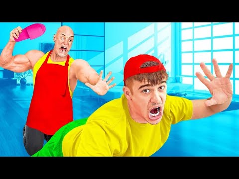 Видео: МЫ ВЫЖИЛИ ОТ САМОЙ СТРАШНОЙ ГИГАНТСКОЙ НЯНИ!