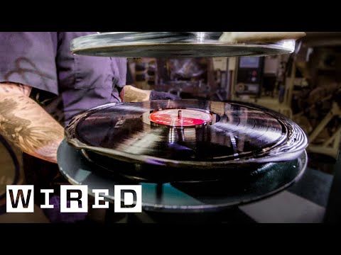 Видео: Мастера, сделанные в Японии, профессиональные методы создания высококачественных записей | WIRED ...