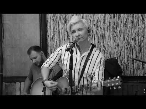 Видео: Ночные Снайперы - Земляничная. Квартирник 2021 Клуб "Дума"