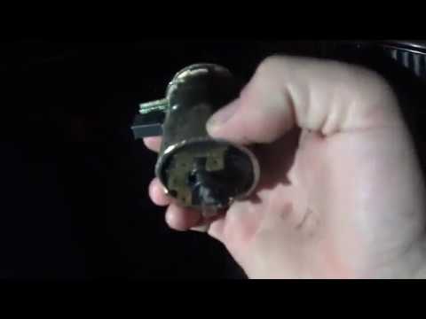 Видео: Не крутит стартер. Замена замка зажигания ваз 2101