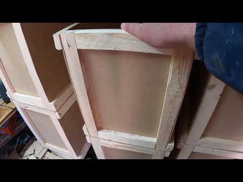 Видео: Ловушки для ловли роев /  Нужна ли вентиляция в ловушке???