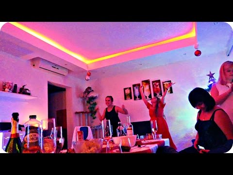 Видео: VLOG: ТАНЦУЕМ ДО УПАДА! С НОВЫМ ГОДОМ!  31.12.15