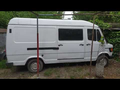 Видео: DIY Camper build | Mercedes-Benz 208D OM601 | Готовность 80%