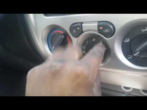 Видео: Chevrolet Colorado LS 2008 года выпуска: как починить резистор вентилятора и жгут проводов?