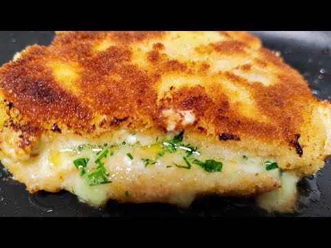 Видео: 🤌 Отбивная по-киевски. Готовлю сразу и для заморозки. Быстрый ужин. Так мало кто готовит