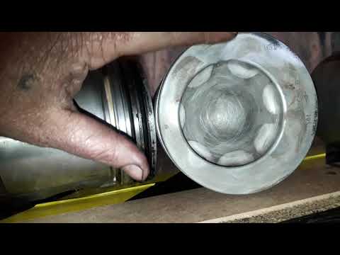 Видео: Ремонт двигуна John Deere.