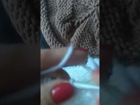 Видео: майстер-клас двосторонній берет#prigriz #knitting #вязаннягачком #шапкаберет #беретшапка #tutorial