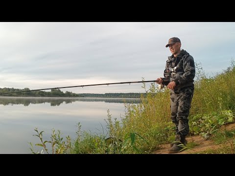 Видео: РЫБАЛКА НА БАМБАРДУ. ЧЕХОНЬ КЛЮЁТ ДУПЛЕТОМ. Река вышла из берегов.
