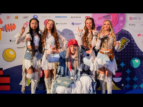 Видео: МИКАДО, Баба Яга - Народная (Live from AguTeens 2025 Форум Агутина)