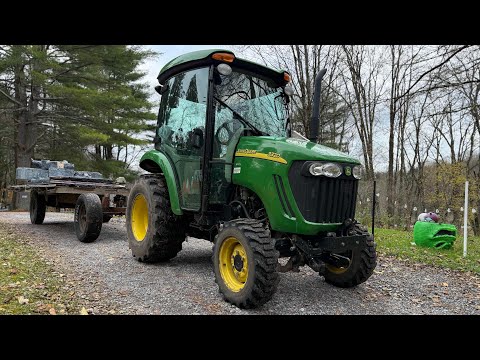 Видео: 🚜 День из жизни: Веселье с John Deere 3320 и уборка после Хэллоуина! 🎃