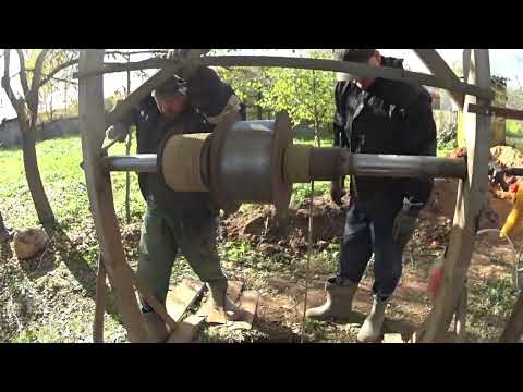 Видео: 250 кубов в сутки колодец на подземной речке воды много