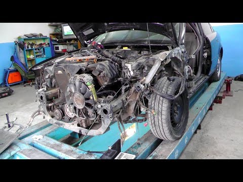 Видео: AUDI A4.  Лобовой. Повреждения и план действий.
