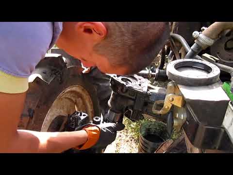 Видео: Передній міст на мінітракторі. Заміна сальника. повний привід. #jinma #minitractor  #мінітрактор