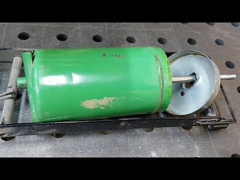 Видео: Не выбрасывайте негодный ножной насос! Смотри, что можно сделать!