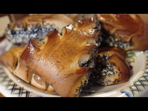 Видео: Тесто как ПУХ. ОЧЕНЬ НЕЖНЫЕ, СДОБНЫЕ БУЛОЧКИ с маком и творогом. 29 января 2022 г.