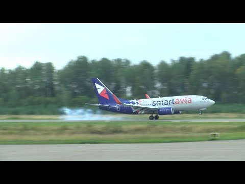 Видео: Boeing 737-700 СмартАвиа: прибытие, обслуживание, вылет. Аэропорт "Южный", 06.09.20.