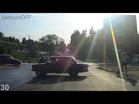 Видео: Дураки и дороги. Сборник безумных водителей #191