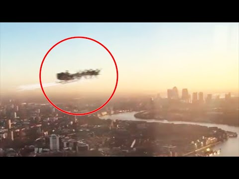 Видео: 5 САНТА КЛАУСОВ СНЯТЫХ НА КАМЕРУ 11