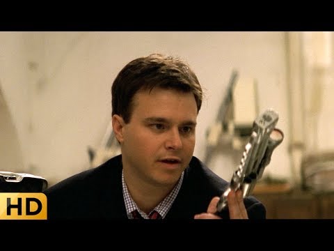 Видео: Ксандер получает игрушки агента. Три Икса.