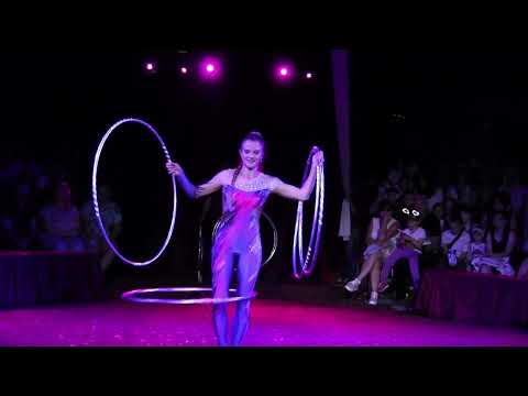 Видео: Анна Кузнецова - Хула-хупы 2025 г.