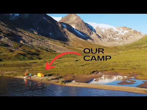 Видео: Двухдневный кемпинг в отдаленных горах с хаски