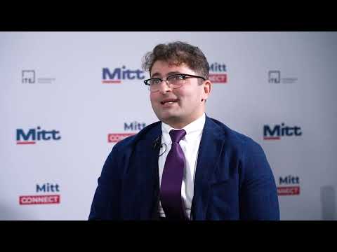 Видео: Роман Еремян - интервью для выставки Mitt